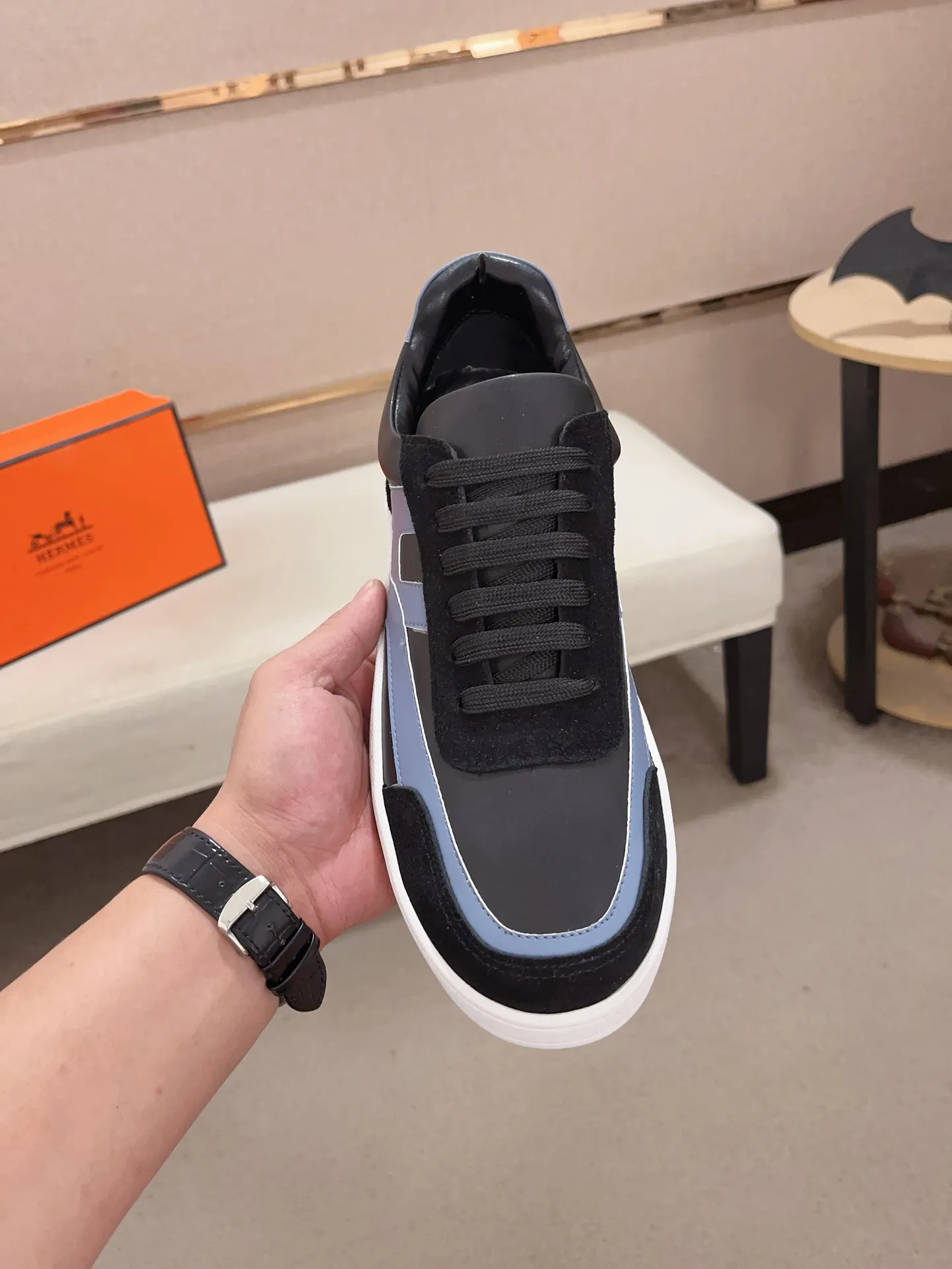 Men's clothing and shoes💰: 420💰《HERMES》【Classic Original Version】Hermès; Top 🔝 Purchasing Agency 🔍🔍Men's latest 🇺🇸 counter sales simultaneously, original ▲▲cowhide imported from Italy ▲▲Exquisite workmanship (Italian 🇮🇹Imported water-dyed 🐂cowhide lining) sole: original sole provided by the original factory, ⚠️exclusive double-layer activity·TPR·rubber·combined molded outsole; Code number: 38-44 (45/46 can be customized, non-refundable)